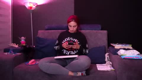 Snapshot of agatacollinsss chatting on November 2025 06:35:02 AM Agata Collinss online show from November 2025 06:35:02 AM