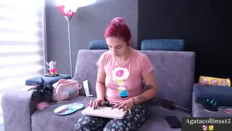 Snapshot of agatacollinsss chatting on December 2025 08:15:01 PM Agata Collinss online show from December 2025 08:15:01 PM