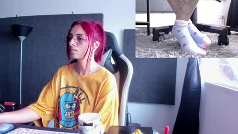 Agata Collinss online show from April 2026 03:46:01 PM