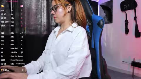 agatha_walter_ online show from January 2026 08:00:02 PM