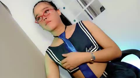 Snapshot of agathaa69 chatting on March 2026 05:11:01 AM steffy online show from March 2026 05:11:01 AM