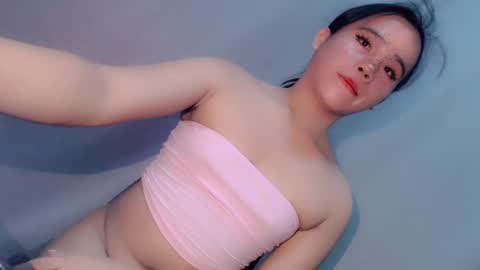 Snapshot of agathaa69 chatting on April 2026 11:05:02 AM steffy online show from April 2026 11:05:02 AM