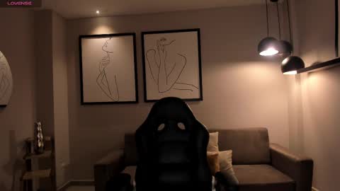 Snapshot of agathakondo chatting on February 2025 11:04:02 PM Agatha online show from February 2025 11:04:02 PM