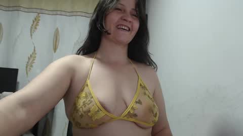 Snapshot of agel_sw1 chatting on October 2025 09:56:01 PM Angel online show from October 2025 09:56:01 PM
