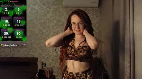 Agnes online show from October 2025 09:04:02 PM