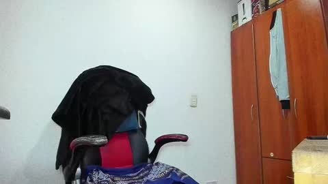 Agustin online show from January 2026 07:41:01 PM