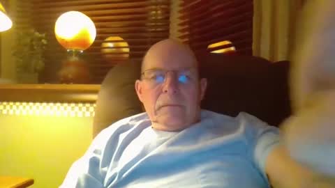 aguynrkfrd online show from February 2025 09:55:02 AM