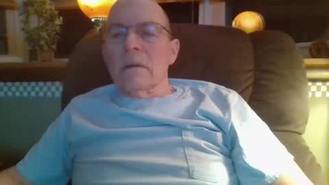 aguynrkfrd online show from February 2026 10:18:01 AM