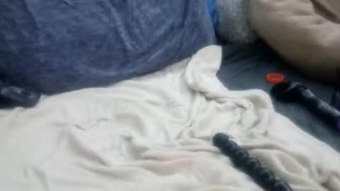 ahappyhippie online show from December 2024 01:55:01 PM