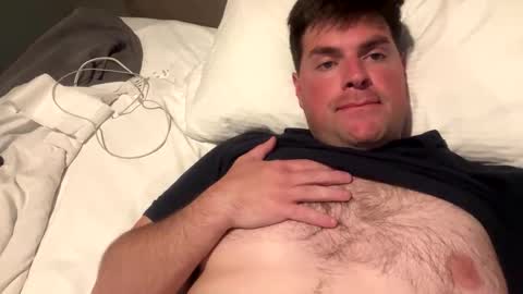 ahawk82795 online show from April 2026 10:47:02 PM