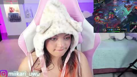 Snapshot of ahri_elderwood chatting on February 2025 10:12:02 AM Ahri help me get to 100  online show from February 2025 10:12:02 AM