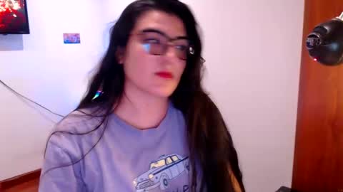 Ahriana Bluff online show from December 2025 02:06:01 AM