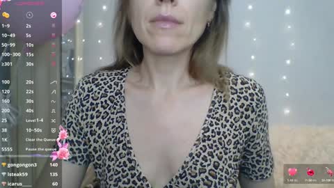 Snapshot of ahtena chatting on December 2024 04:38:01 PM Ahtena online show from December 2024 04:38:01 PM