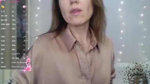 Snapshot of ahtena chatting on December 2025 11:07:01 AM Ahtena online show from December 2025 11:07:01 AM