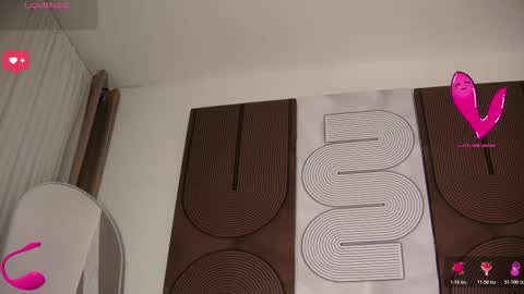 Snapshot of aidaadams chatting on February 2026 11:31:02 AM Aida online show from February 2026 11:31:02 AM