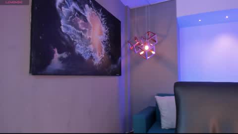 aidajoness online show from October 2025 11:32:02 AM