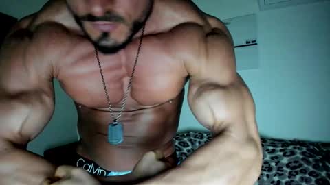 aidandark0 online show from November 2025 07:45:02 PM