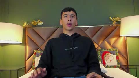 aiden_royce online show from November 2025 03:21:02 AM