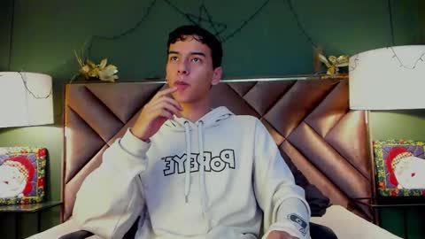 aiden_royce online show from December 2025 06:22:02 AM