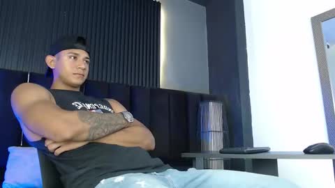 Aiden online show from September 2025 01:13:02 PM