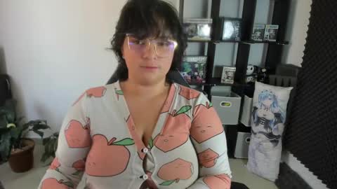 Snapshot of aikadreams chatting on January 2025 03:29:01 PM Catalina online show from January 2025 03:29:01 PM