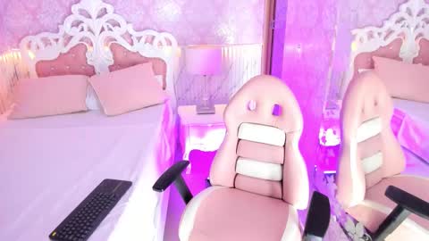 Snapshot of ailee_naughty chatting on November 2025 02:06:01 AM online show from November 2025 02:06:01 AM