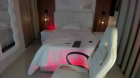 Snapshot of ailee_naughty chatting on February 2026 12:14:02 AM online show from February 2026 12:14:02 AM