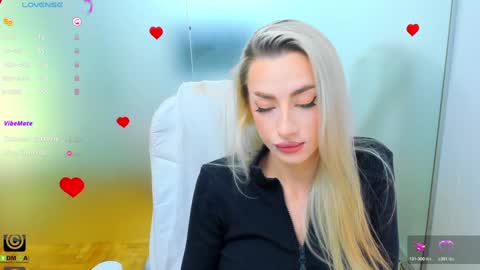 Allie  online show from November 2025 09:19:02 AM