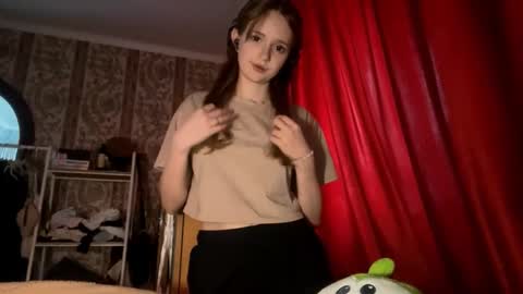 Kira online show from October 2025 11:08:02 AM