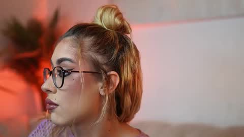  Aileen  online show from February 2026 09:46:01 PM