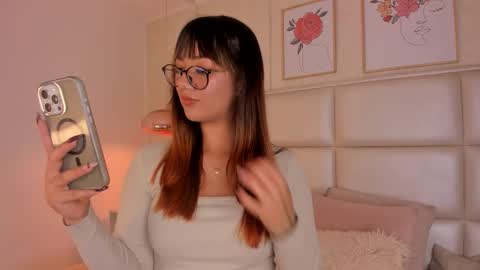 Aily Yozuko online show from November 2025 02:35:01 AM