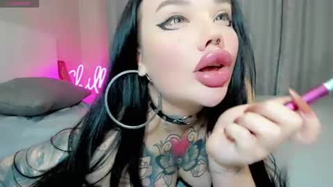 Snapshot of aira_vi chatting on June 2026 08:40:02 PM Aira online show from June 2026 08:40:02 PM