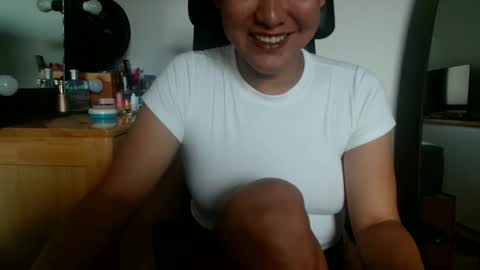 airalicious69 online show from June 2026 01:43:02 AM