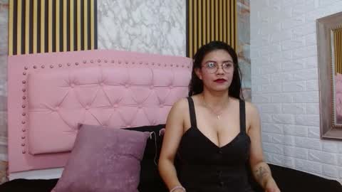 aisha__cambell online show from November 2025 11:25:01 PM