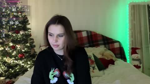 Snapshot of aisha_riley chatting on December 2024 05:21:02 PM Aisha online show from December 2024 05:21:02 PM