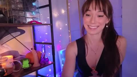 Snapshot of aishalee3 chatting on October 2025 07:29:01 AM Aisha Lee online show from October 2025 07:29:01 AM