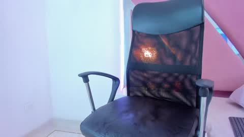 Snapshot of aisharodgers00 chatting on December 2024 08:43:01 PM Aisha Rodgers online show from December 2024 08:43:01 PM