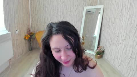 Aisha online show from February 2025 09:43:01 AM