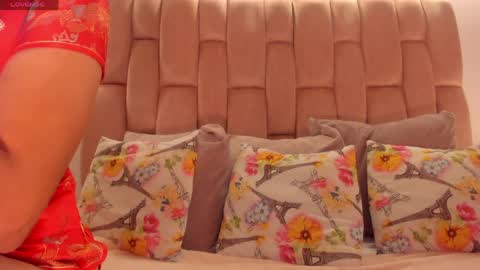 aisha  online show from April 2026 07:22:02 PM