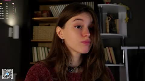 Aliza online show from September 2025 01:11:01 AM