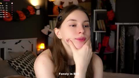 Aliza online show from October 2025 01:17:01 AM