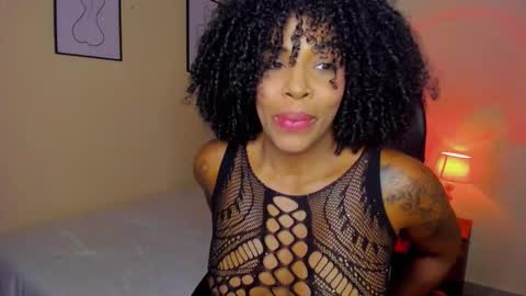 Aitana Brown online show from November 2025 09:39:01 PM