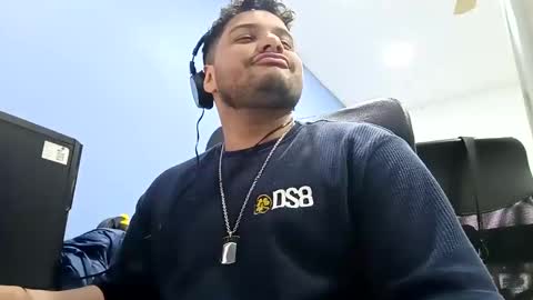 Esteban online show from January 2025 04:44:02 AM