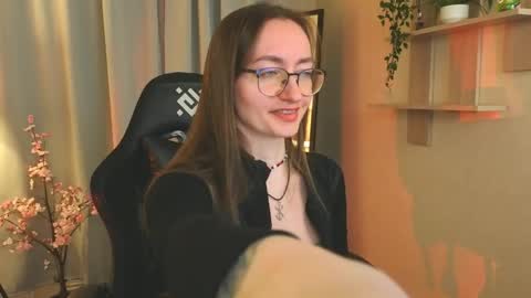 akaheby online show from April 2026 01:55:02 PM