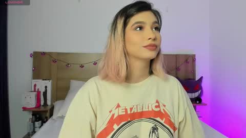 Akartsumi online show from October 2025 10:21:01 PM