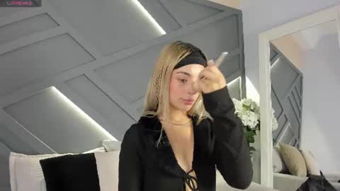 Snapshot of akemi__ chatting on July 2026 12:54:01 AM Abby Angel online show from July 2026 12:54:01 AM