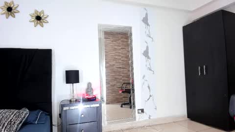 Akemi online show from February 2025 04:50:01 AM