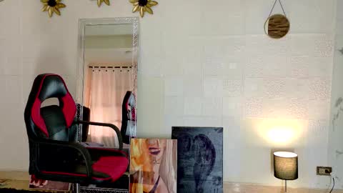 Akemi online show from November 2025 04:50:01 PM