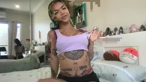 Akira Zay online show from January 2026 09:50:01 PM