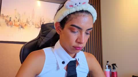 Snapshot of alahia__rodriguez chatting on July 2026 01:26:01 PM Alahia Rodriguez online show from July 2026 01:26:01 PM
